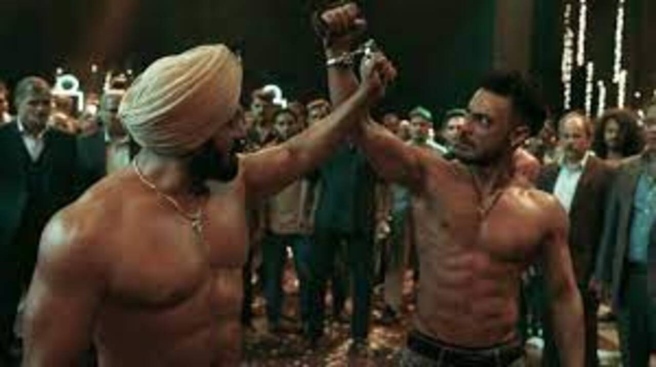 The song is used to create a powerful and emotional atmosphere and is often played during Ganpati celebration